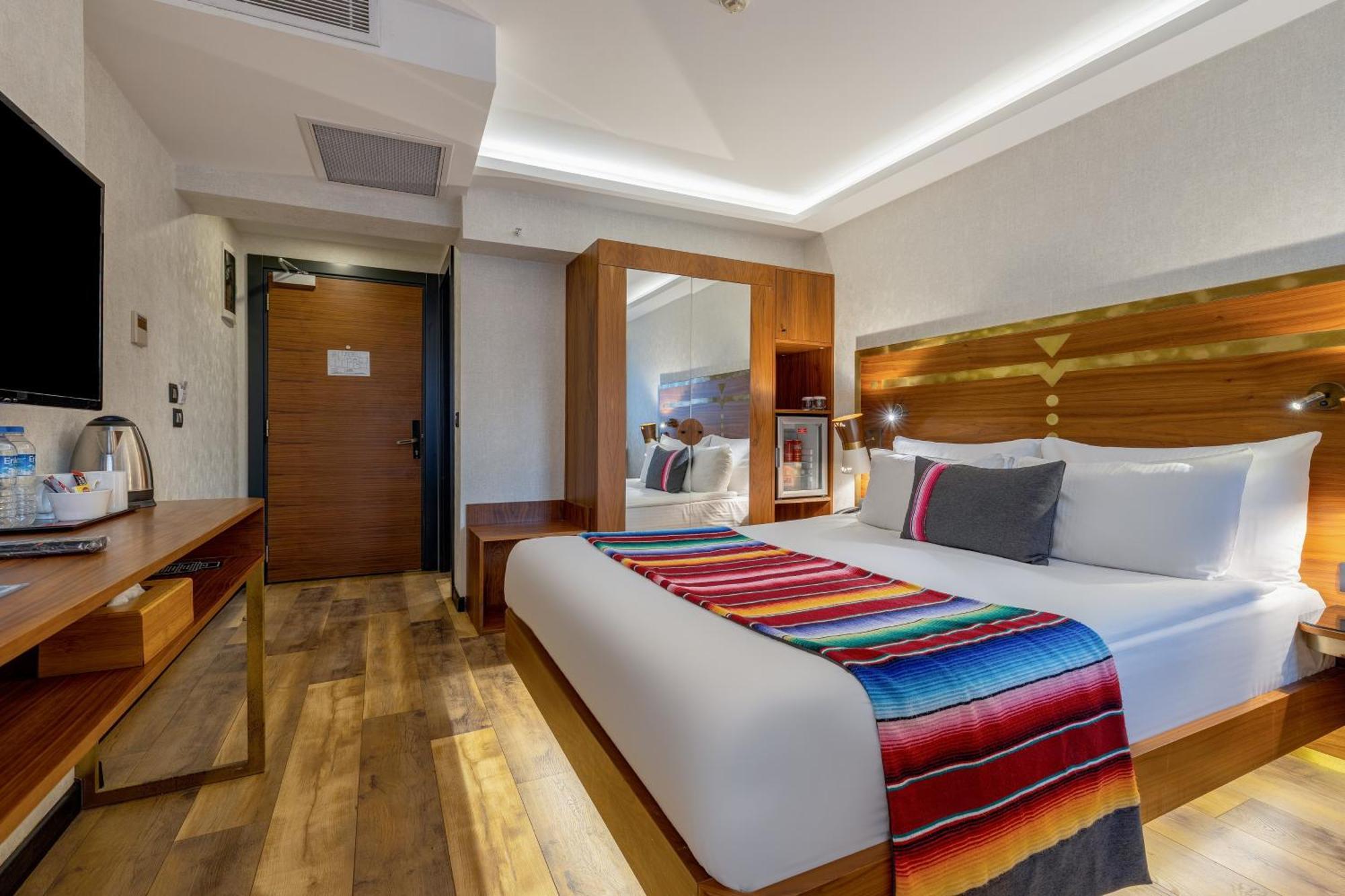 Hay Hotel Alsancak İzmir Ngoại thất bức ảnh